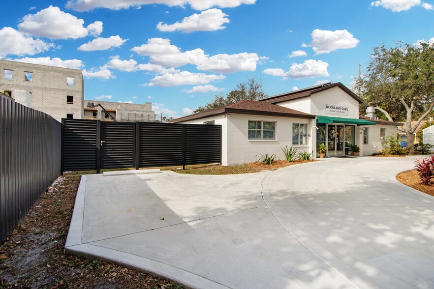 More Photos Of 820 15th St N, Saint Petersburg Assisted Living For Sale