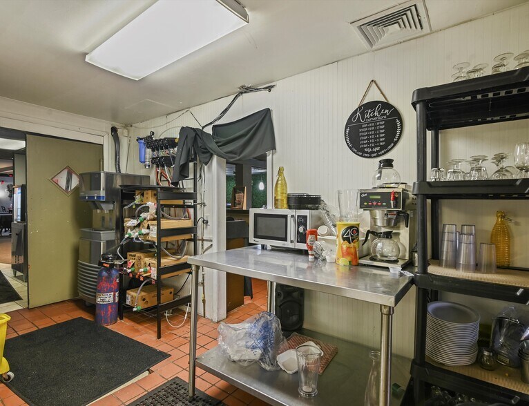 More Photos Of 2080 Milford Rd, East Stroudsburg Restaurant For Lease