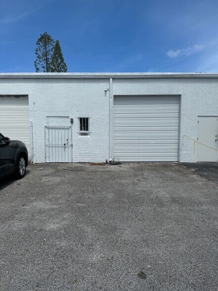 More Photos Of 3400 NE 6th Ter, Pompano Beach Industrial For Sale
