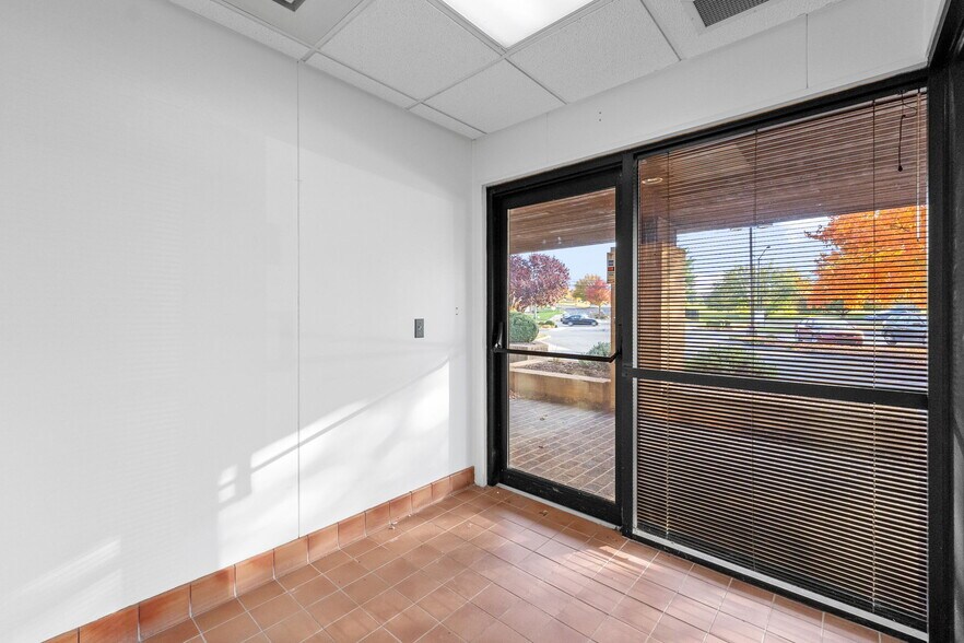 More Photos Of 1730 Amherst St, Winchester Medical For Sale