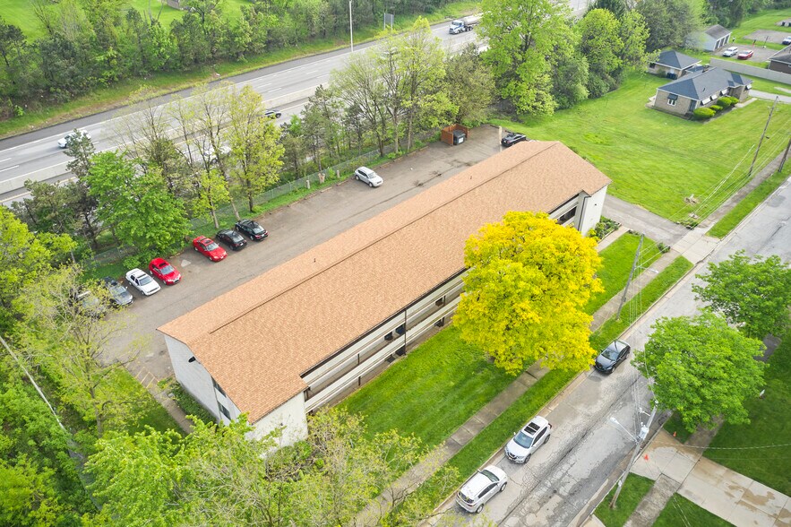 More Photos Of 888 Rosamond Ave, Akron Apartments For Sale