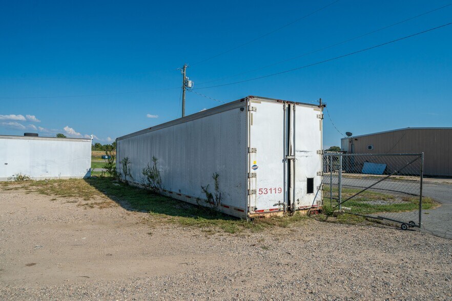More Photos Of 679 Highway 365, Mayflower Office For Sale