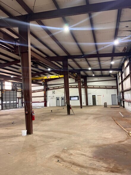 More Photos Of 11825 W Fairmont Pky, La Porte Warehouse For Lease
