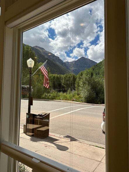More Photos Of 395 Colorado, Telluride Storefront Retail Office For Lease