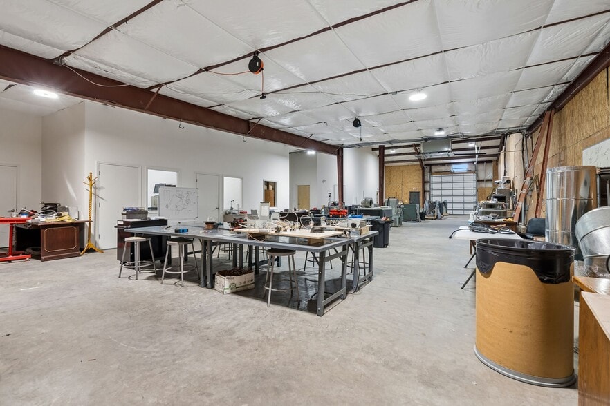 More Photos Of 103 Ardis St, Summerville Warehouse For Sale