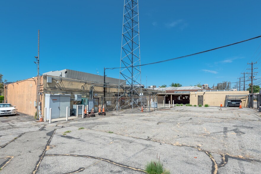 More Photos Of 6246 San Fernando Rd, Glendale Radio TVTransmission Facilities For Sale
