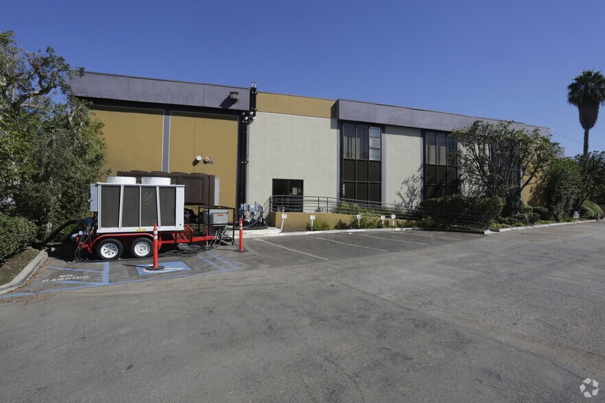 More Photos Of 8621 Hayden Pl, Culver City Light Manufacturing For Sale