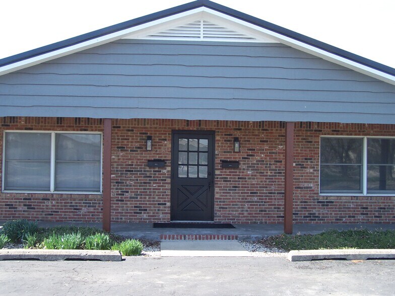 More Photos Of 3905 Southland Ave, Kokomo Office For Lease