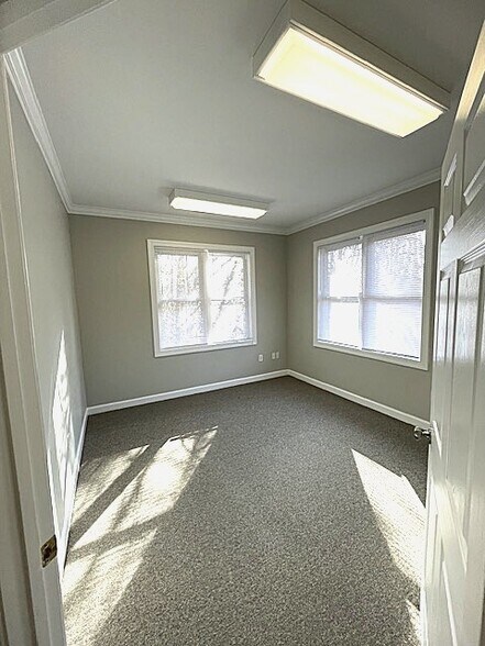 More Photos Of 5640 Six Forks Rd, Raleigh Office For Lease