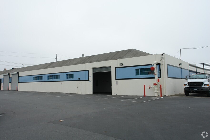 More Photos Of 845 W Market St, Salinas Industrial For Sale