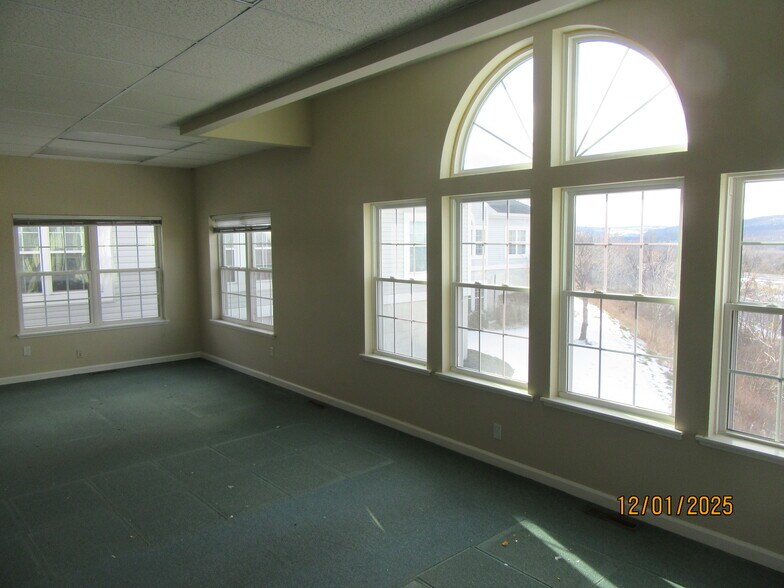 More Photos Of 890 E Brighton Ave, Syracuse Unknown For Lease