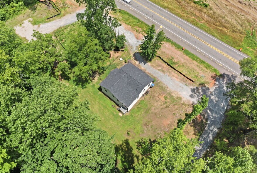 More Photos Of 12836 Cumming Hwy, Canton Flex For Sale