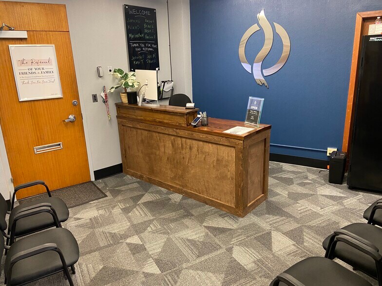 Primary Photo Of 1110 university Ave, Honolulu Office For Lease