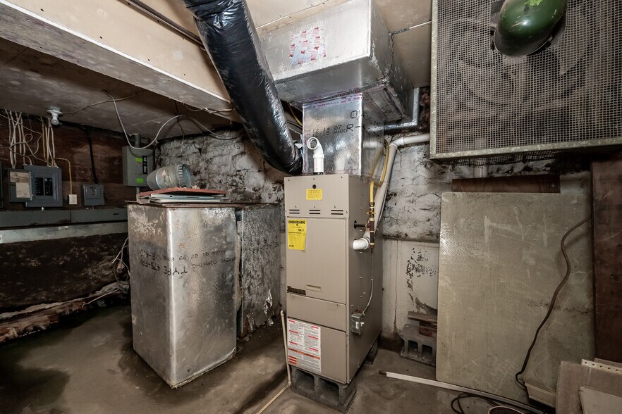 More Photos Of 569-571 Coleman Avenue, Johnstown Office For Sale