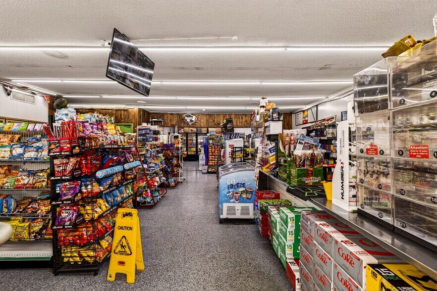 More Photos Of 6118 W Jim Bilton Blvd, Saint George Convenience Store For Sale
