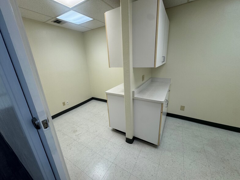 More Photos Of 2089 Vale Rd, San Pablo Office For Sale