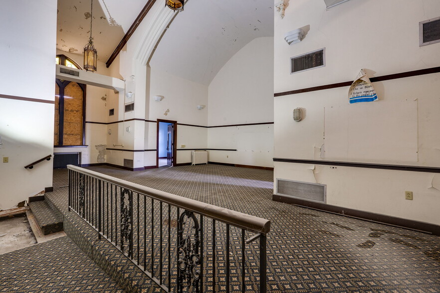 More Photos Of 1317 Cincinnati St, Dayton Religious Facility For Sale