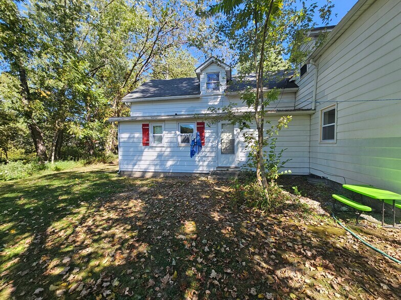 More Photos Of 101 Randall St, Florida Apartments For Sale