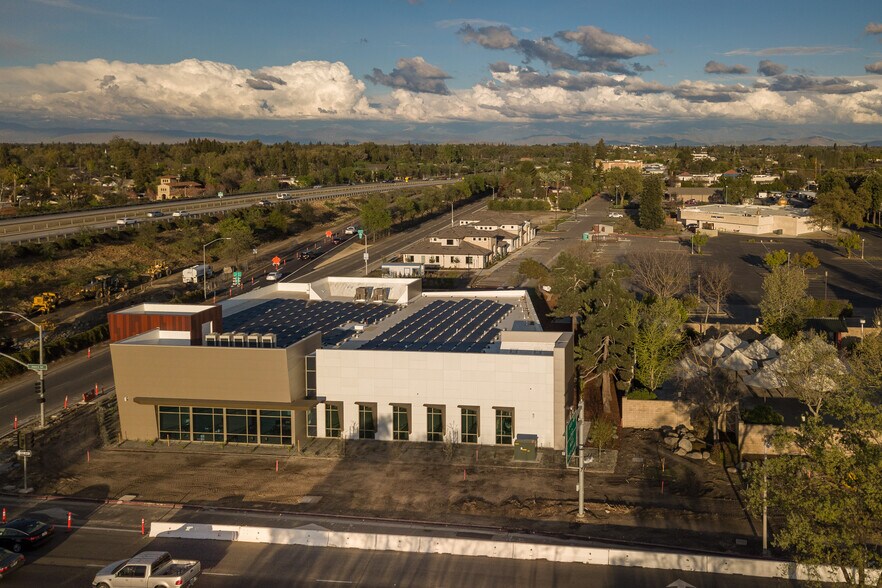 More Photos Of 5215 W Noble St, Visalia Medical For Lease