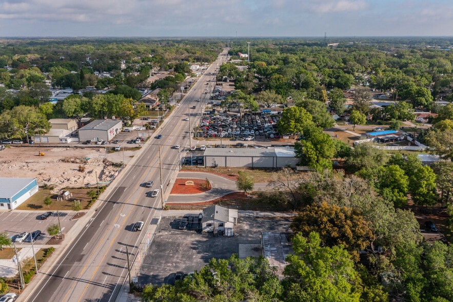 More Photos Of 14041 N Florida Ave, Tampa Auto Dealership For Sale