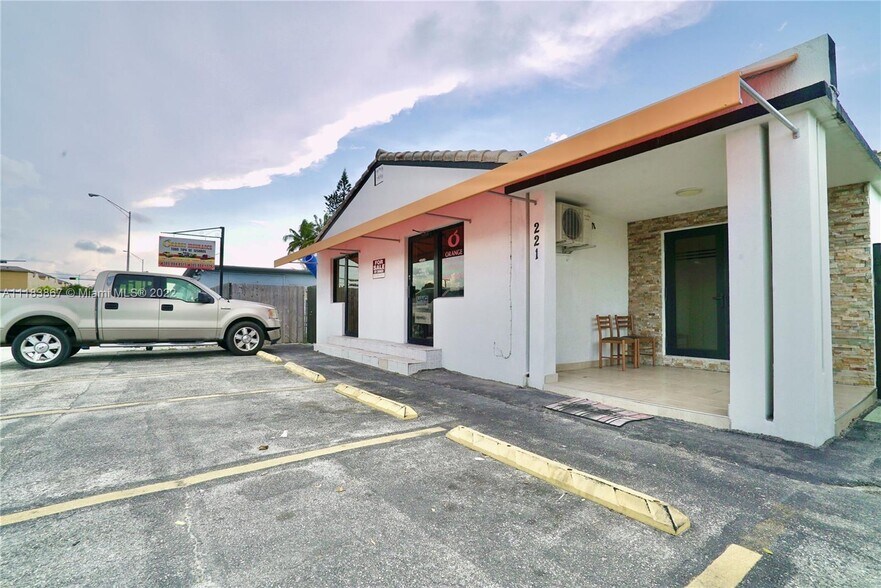 More Photos Of 221 E 9th St, Hialeah Office Residential For Sale