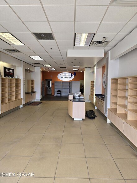 More Photos Of 3221 32nd Ave S, Grand Forks Unknown For Lease