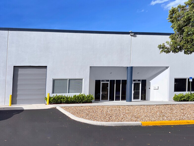 More Photos Of 6500 NW 12th Ave, Fort Lauderdale Distribution For Lease
