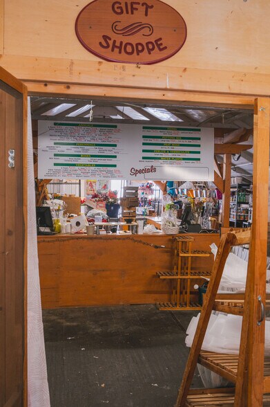 More Photos Of 2774 Oneida St, Sauquoit Specialty For Sale