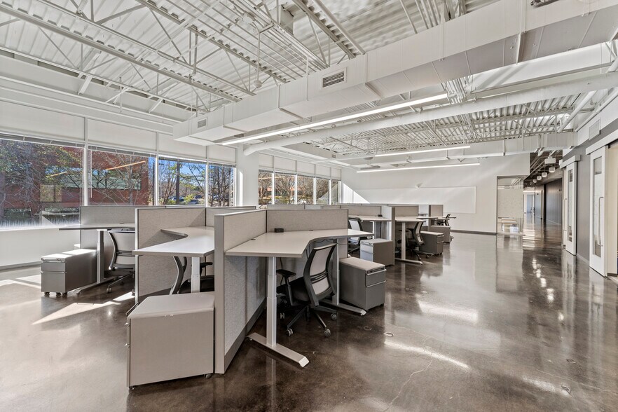 More Photos Of 5520 Capital Center Dr, Raleigh Office For Sale