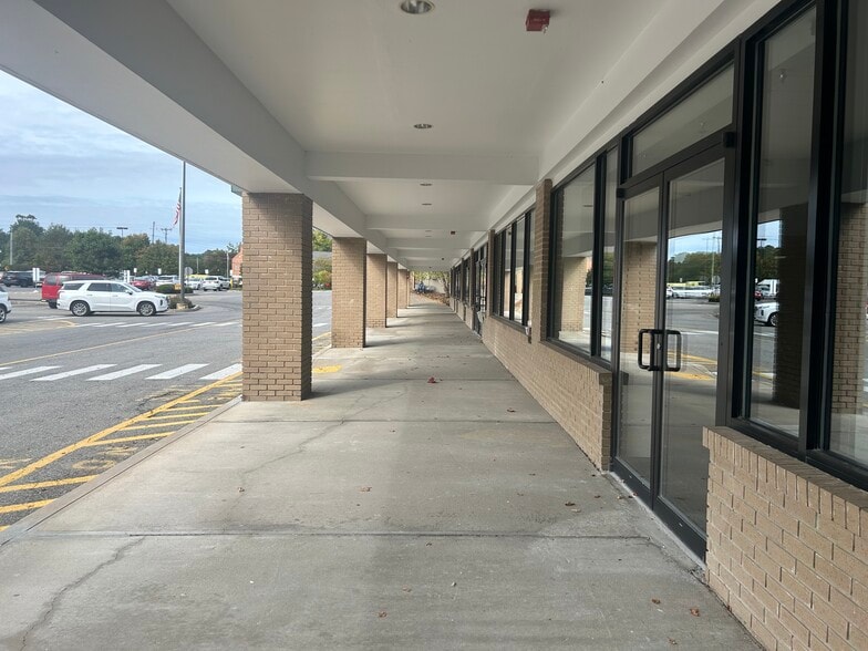 More Photos Of 158 Route 22, Pawling Unknown For Lease