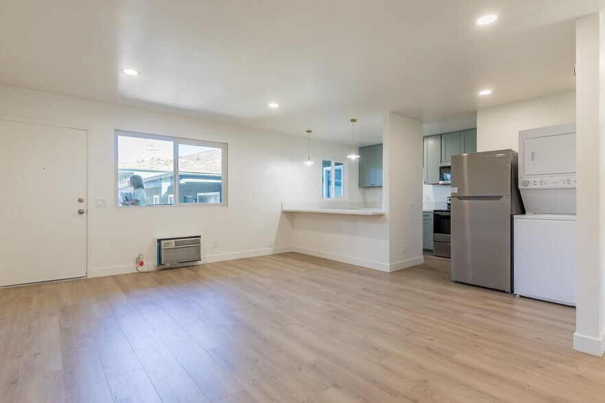 More Photos Of 9249 Birch St, Spring Valley Apartments For Sale