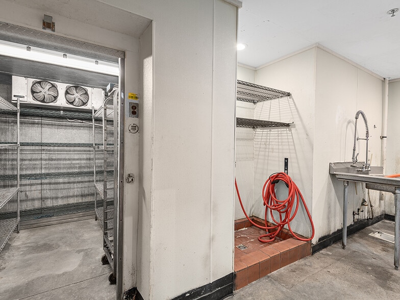 More Photos Of 41-61 N Merrimon Ave, Asheville Apartments For Lease