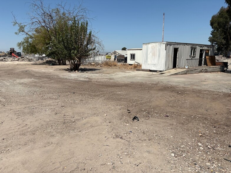 More Photos Of 6715 W 6th St, Rio Linda Land For Lease