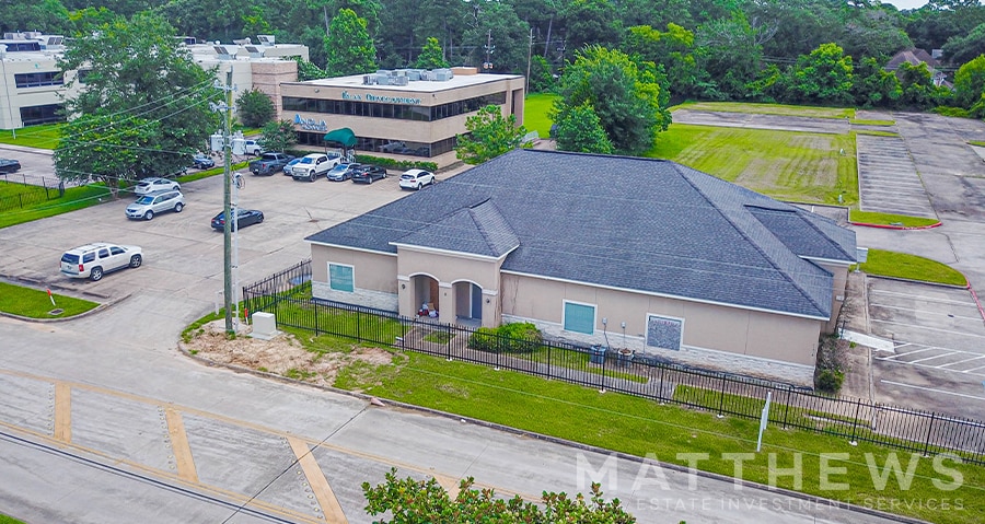 More Photos Of 17434 Red Oak Dr, Houston Medical For Lease
