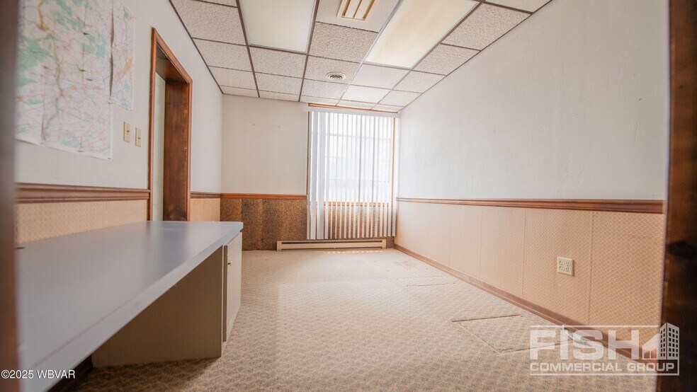 More Photos Of 994 Vallamont Dr, Williamsport Office For Sale