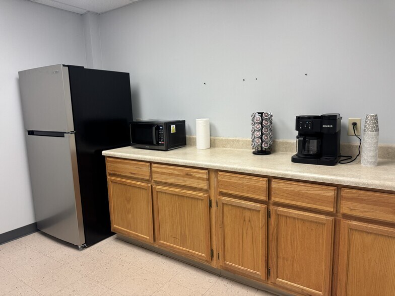 More Photos Of 600 Lorna Sq, Birmingham Coworking Space