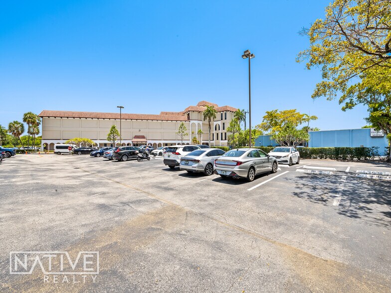 More Photos Of 4801 N Federal Hwy, Fort Lauderdale Medical For Lease