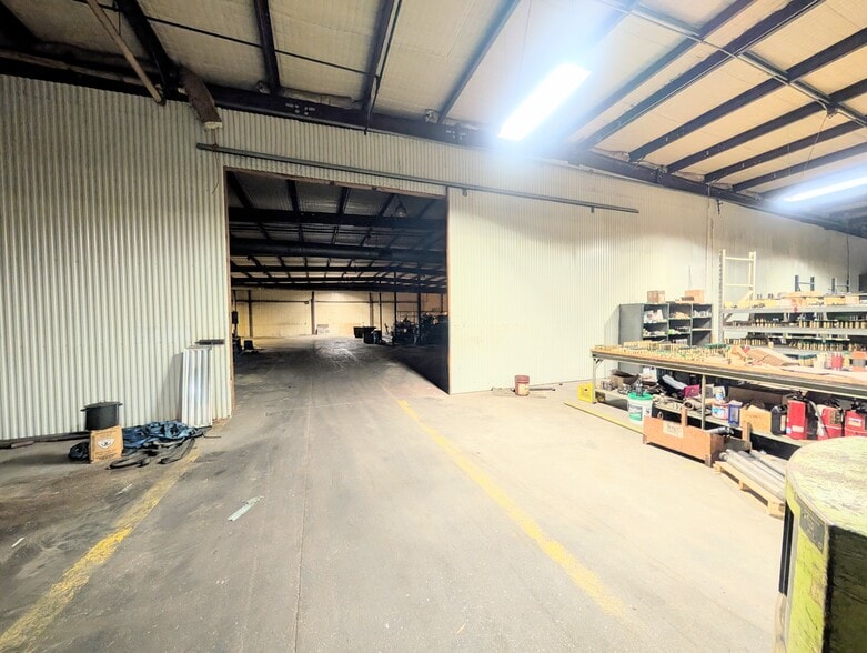 More Photos Of 1469 US Highway 59, Moran Manufacturing For Sale