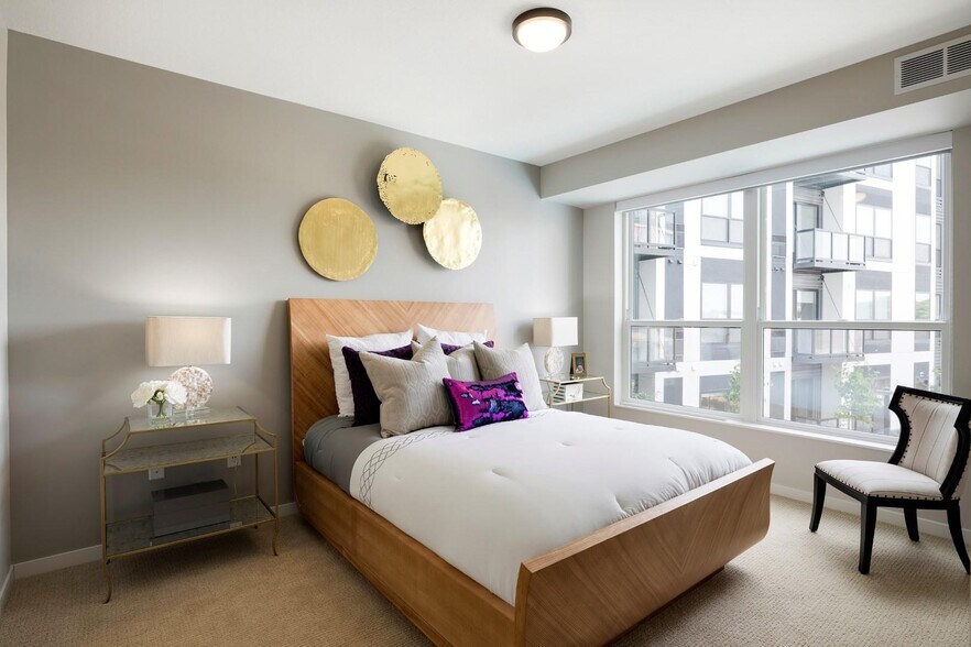 More Photos Of 1700 Plymouth Rd, Minnetonka Apartments For Lease