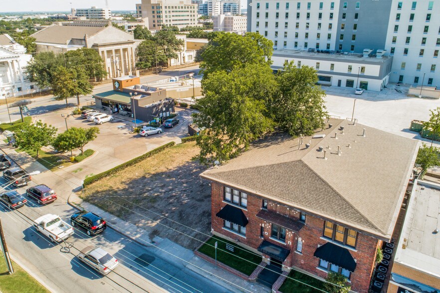More Photos Of 911 N Haskell Ave, Dallas Land For Sale