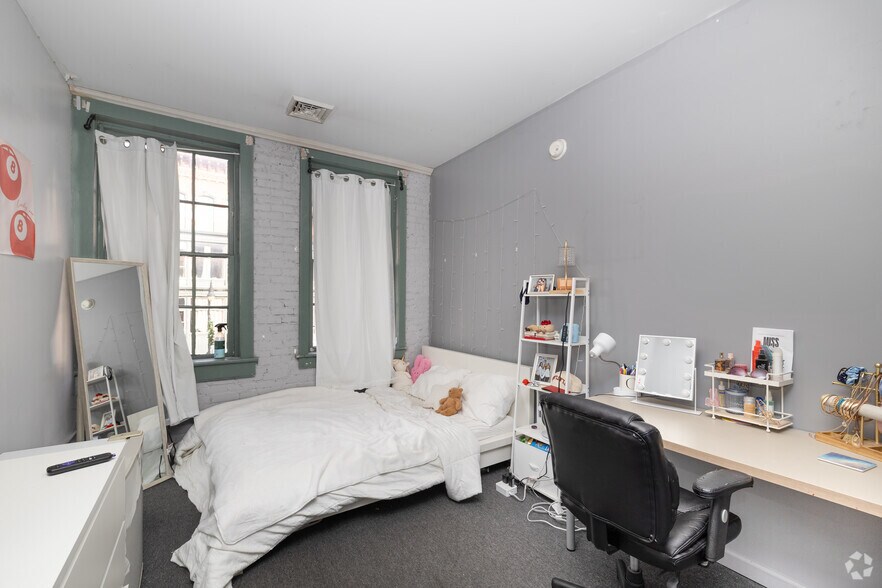 More Photos Of 40 Court St, Binghamton Apartments For Sale
