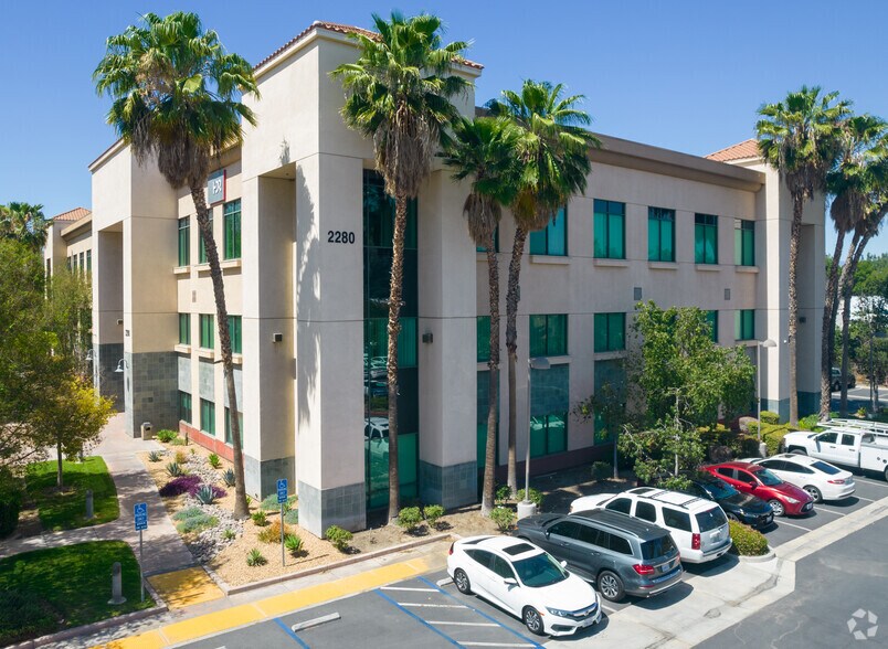 Primary Photo Of 2280 Market St, Riverside Office For Lease