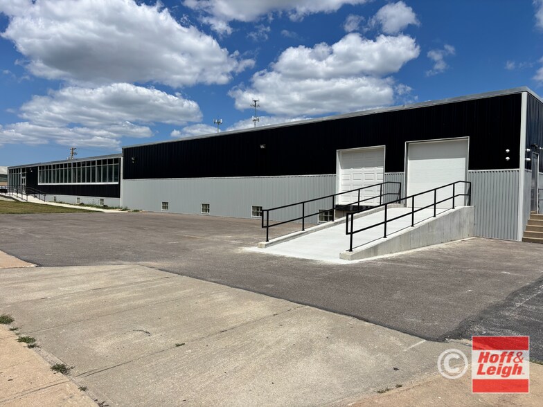 More Photos Of 26241 Cannon Rd, Bedford Heights Warehouse For Lease