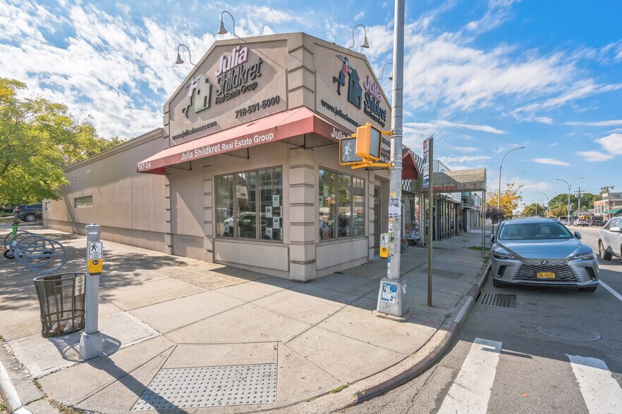 More Photos Of 18616 Union Tpke, Fresh Meadows Storefront For Sale