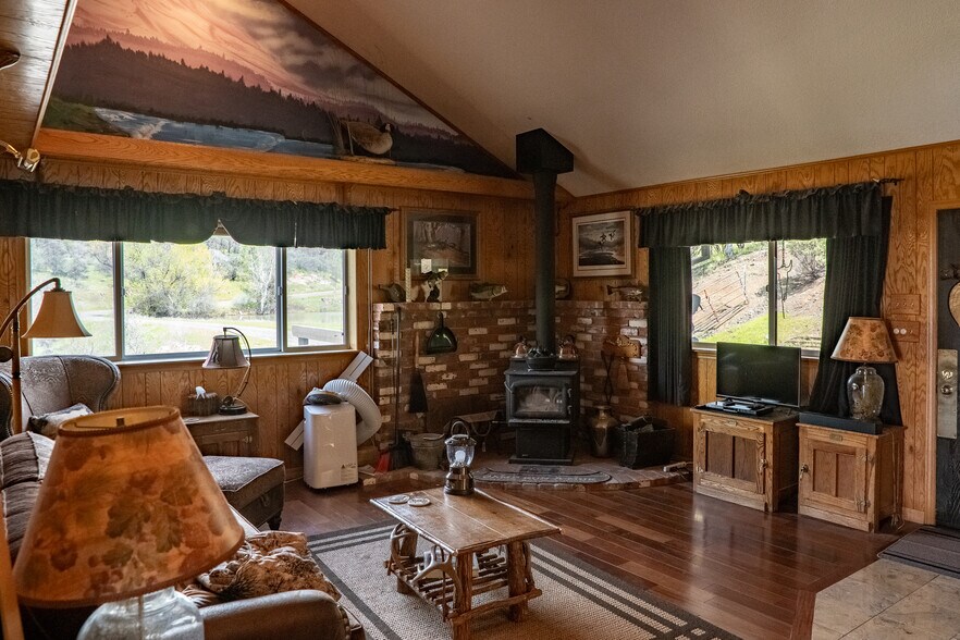 More Photos Of 14388 Fern Rd, Whitmore Land For Sale