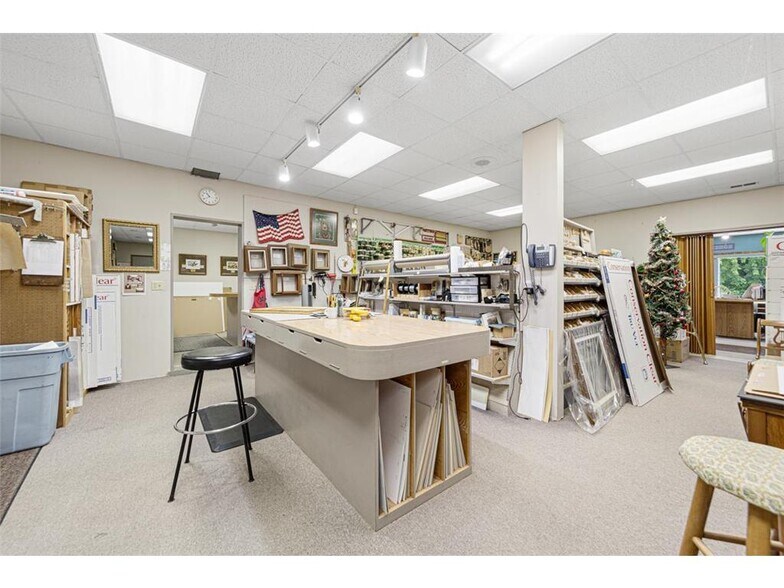 More Photos Of 206-208 Mineral Springs Rd, Owatonna Storefront Retail Office For Sale