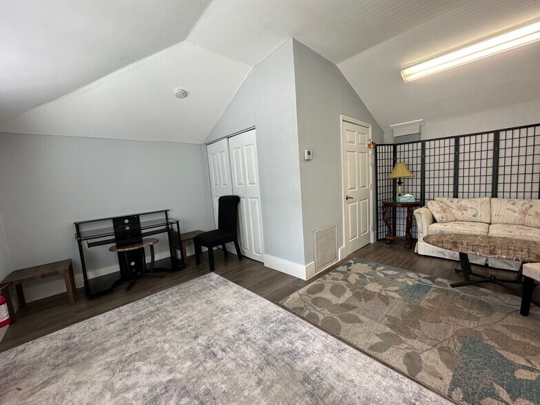 More Photos Of 1925 20th St, Vero Beach Office For Sale