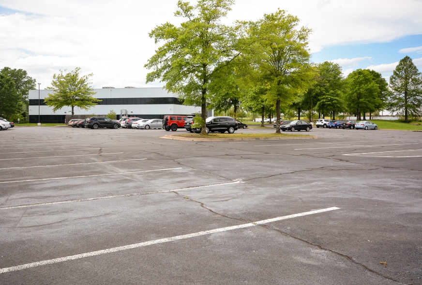 More Photos Of 7773 Sloane Dr, Little Rock Office For Sale