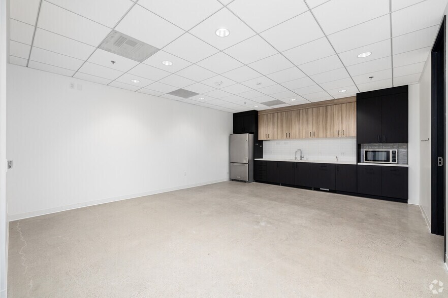 More Photos Of 401 Wilshire Blvd, Santa Monica Coworking Space