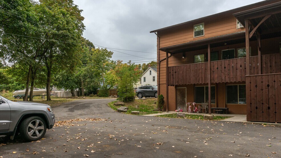 More Photos Of 55 Washington St, Lockport Apartments For Sale